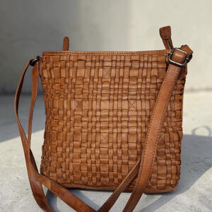 Vilenca Holland Anthropologie Woven Leather Crossbody Bag in Cognac Brown 10×10